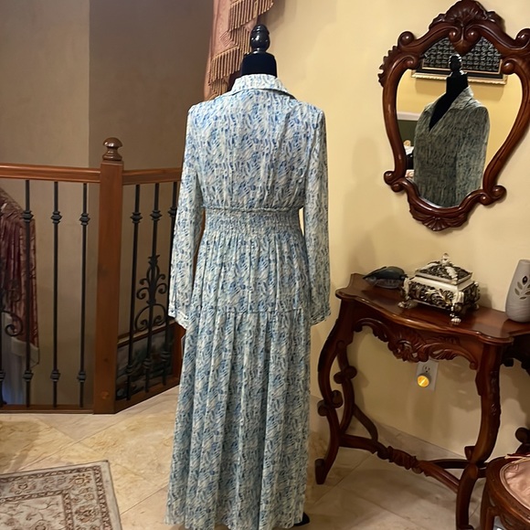 TAYLOR DRESSES Long Sleeve Smocked Maxi
Dress - Picture 7 of 11